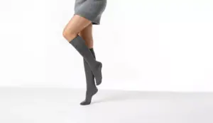 Camano Viskose/Lurex Knie Silber, 39-42